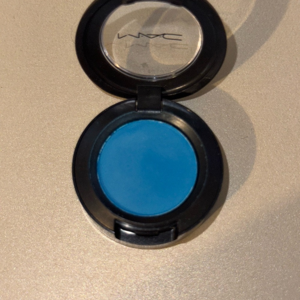 MAC Cosmetics Zingy Eyeshadow